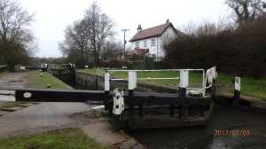 Marsworth-Locks,-Grand-Union-Canal,-February
